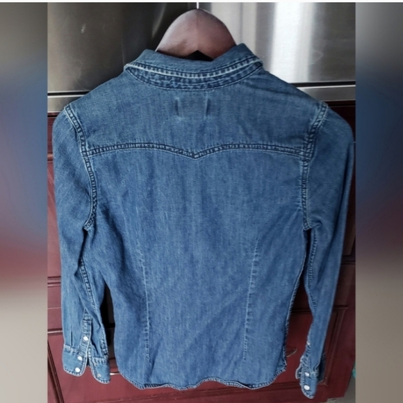 Levi's jean shirt - Picture 5 of 8
